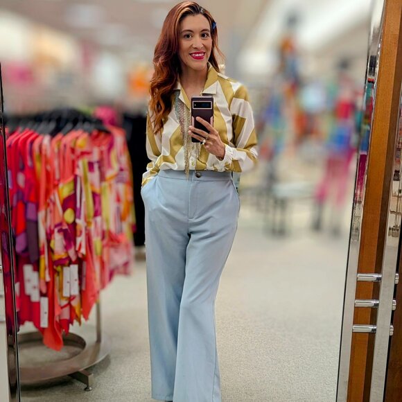 Meet your Posher, Jessica - Picture 1 of 4